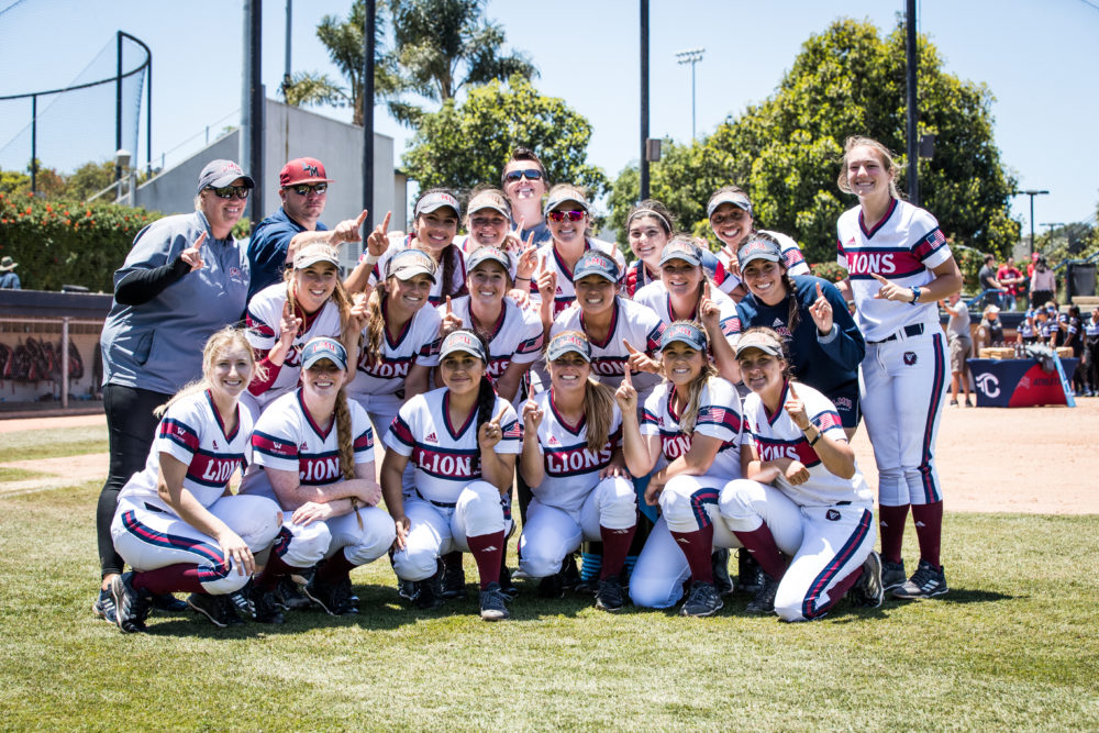 Softball team photo