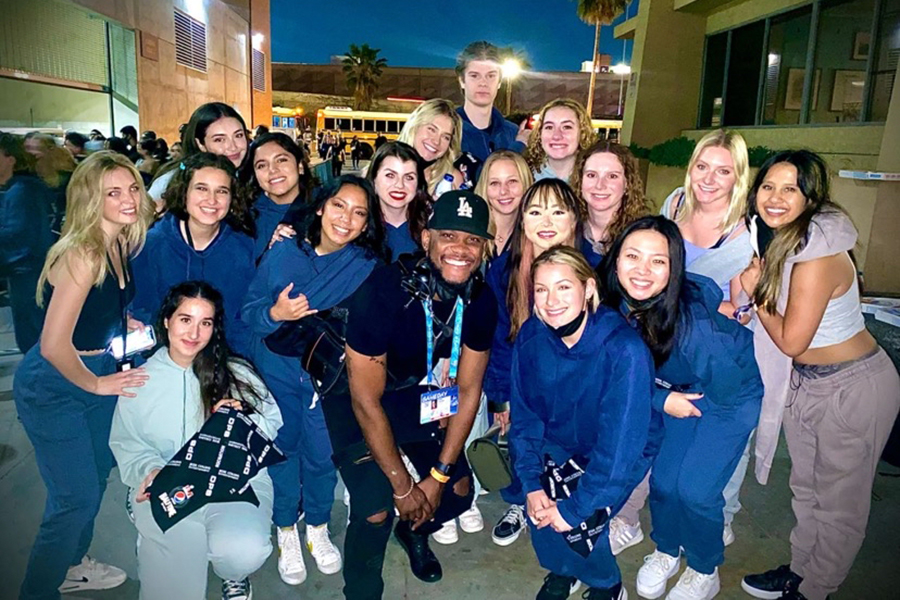Group of young dancer posing for a group picture