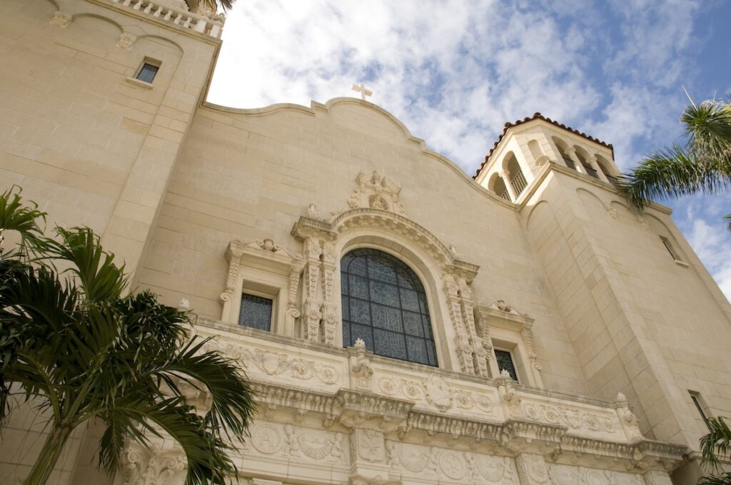 The Palm Beach Post | New Catholic Bishop in Palm Beach Diocese Starts in Land of Trump 