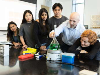 David Moffet of LMU and Luiza Nogaj of MSMU with students in the lab