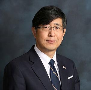 Akira Chiba, the counsel general of Japan in Los Angeles