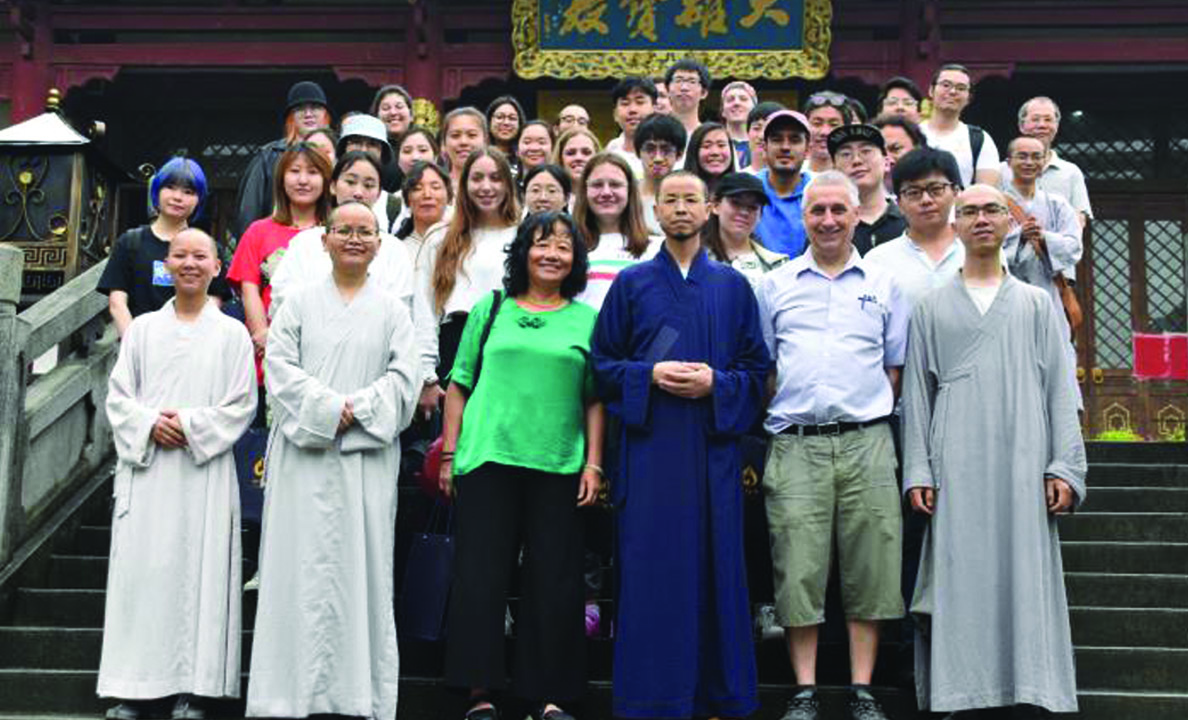 Prof. Robin Wang and Fr. Thierry Meynard, S.J. with LMU and Sun Yat-sen students at Luofusan Buddhist Temple.