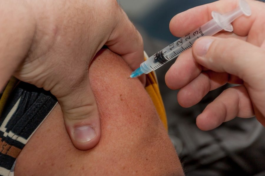 LMU, Archdiocese Partner to Host Vaccine Clinic for Catholic School Teachers, Staff