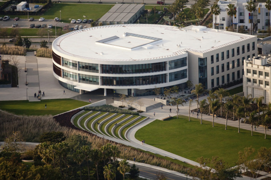 LMU’s state of the art Hannon Library.