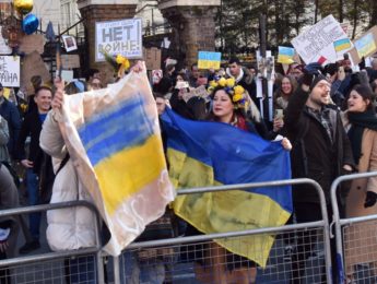 People rally for peace in Ukraine