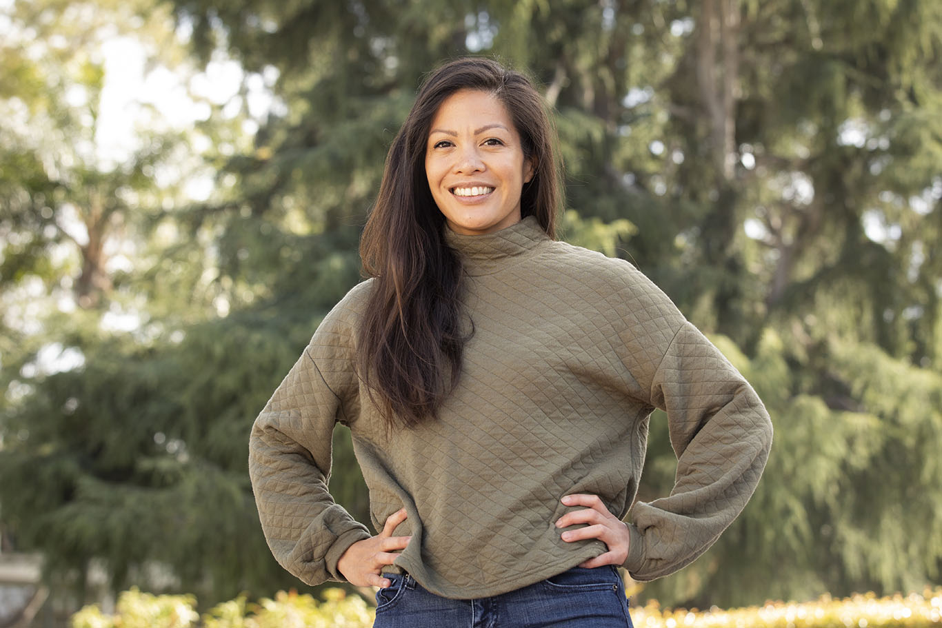 Portrait photo of Clarissa Bernardo, a graduate student studying computer science