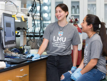 Image of students in a lab at LMU