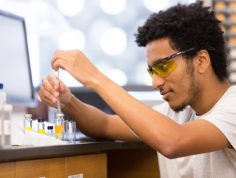 Student at LMU conducting scientific research
