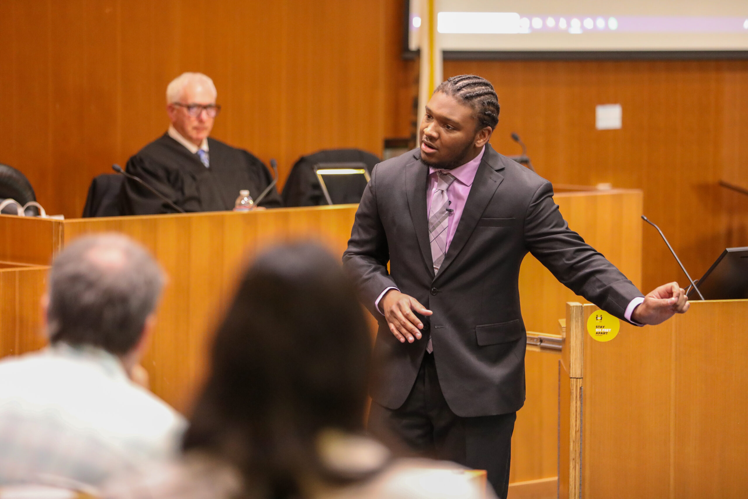 Jaelin Kinney '24 delivers an opening statement at the Byrne Trial Advocacy Team exhibition trial.
